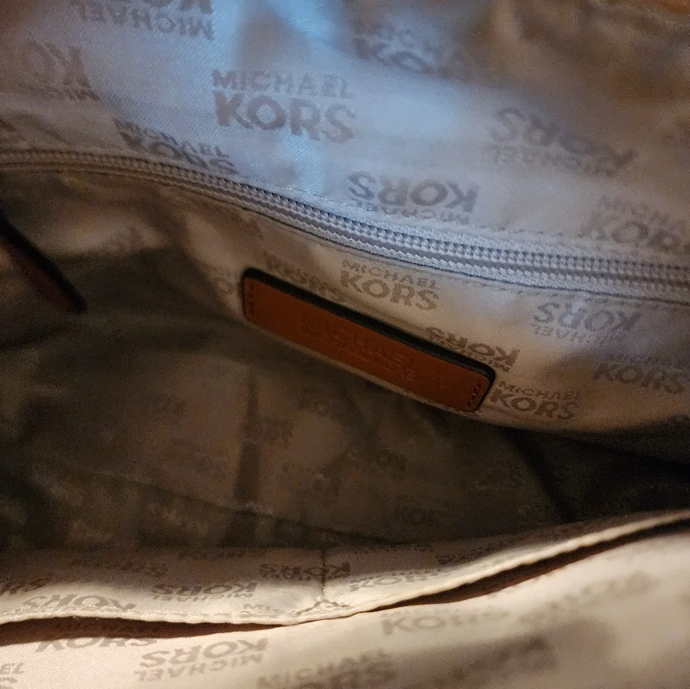EUC Michael‎ Kors shoulder bag